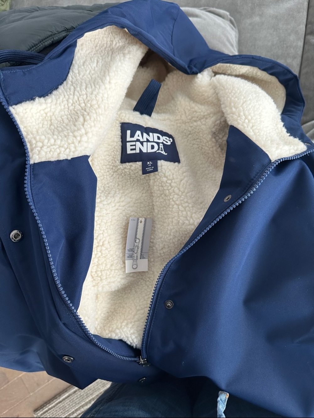 NWT XL Lands' End Navy Hooded Long Changing Coat with Cream Sherpa Lining - Picture 4 of 4